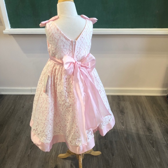 Flower girls dresses - Picture 2 of 8